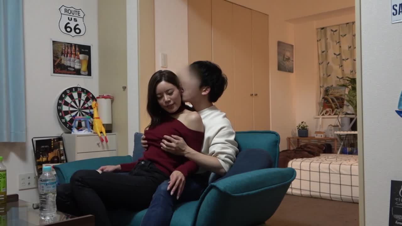 In the room of an experienced strike-up teacher. Candidly filmed the sex of the woman I met with software. The first meeting was successfully taken away; the sexy panting. The charming body was secret... - AV大平台-Chinese Subtitles, Adult Films, AV, China, Online Streaming