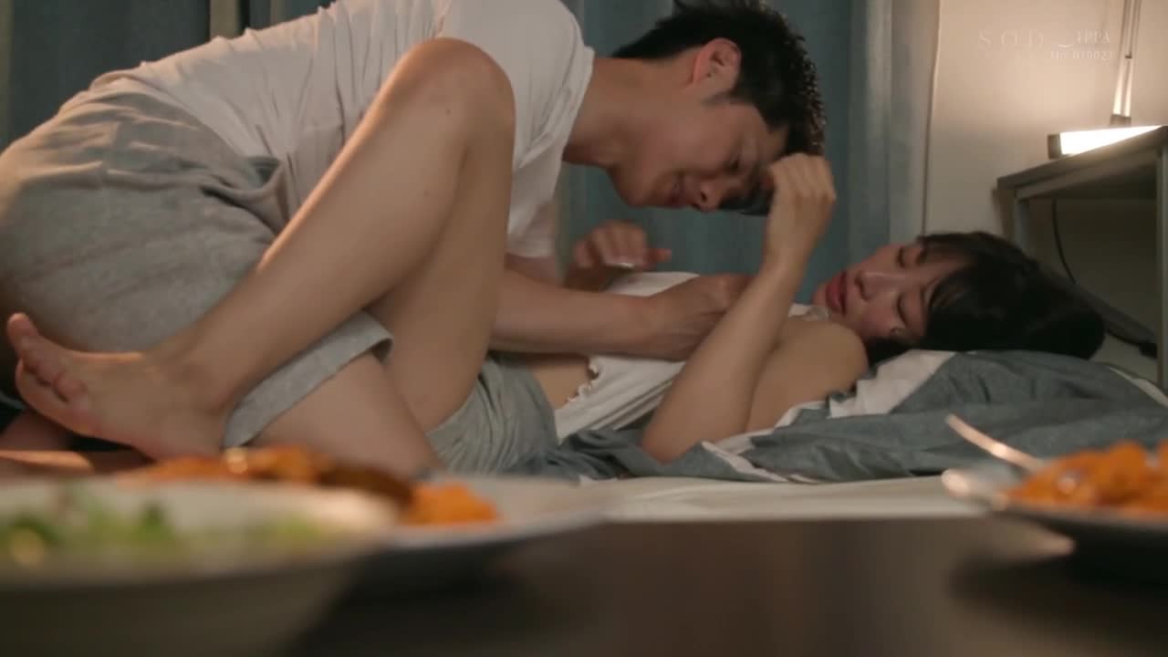 A couple in a long-distance relationship with a desire to cheat on each other. The perfect reunion for a limited time to have sex and creampie. 24 hours Mei Miyajima - AV大平台-Chinese Subtitles, Adult Films, AV, China, Online Streaming