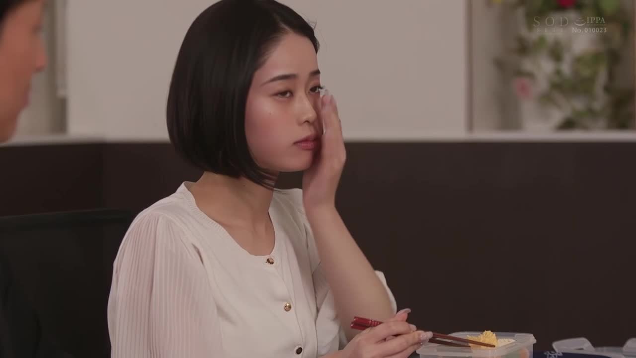 Have you rarely had sex with your girlfriend recently? &quot;I like to snatch other men&#039;s men...&quot; &quot;Because I like no condom, senior, you can cream me without a condom...&quot; A girl who likes NTR, super tight... - AV大平台-Chinese Subtitles, Adult Films, AV, China, Online Streaming