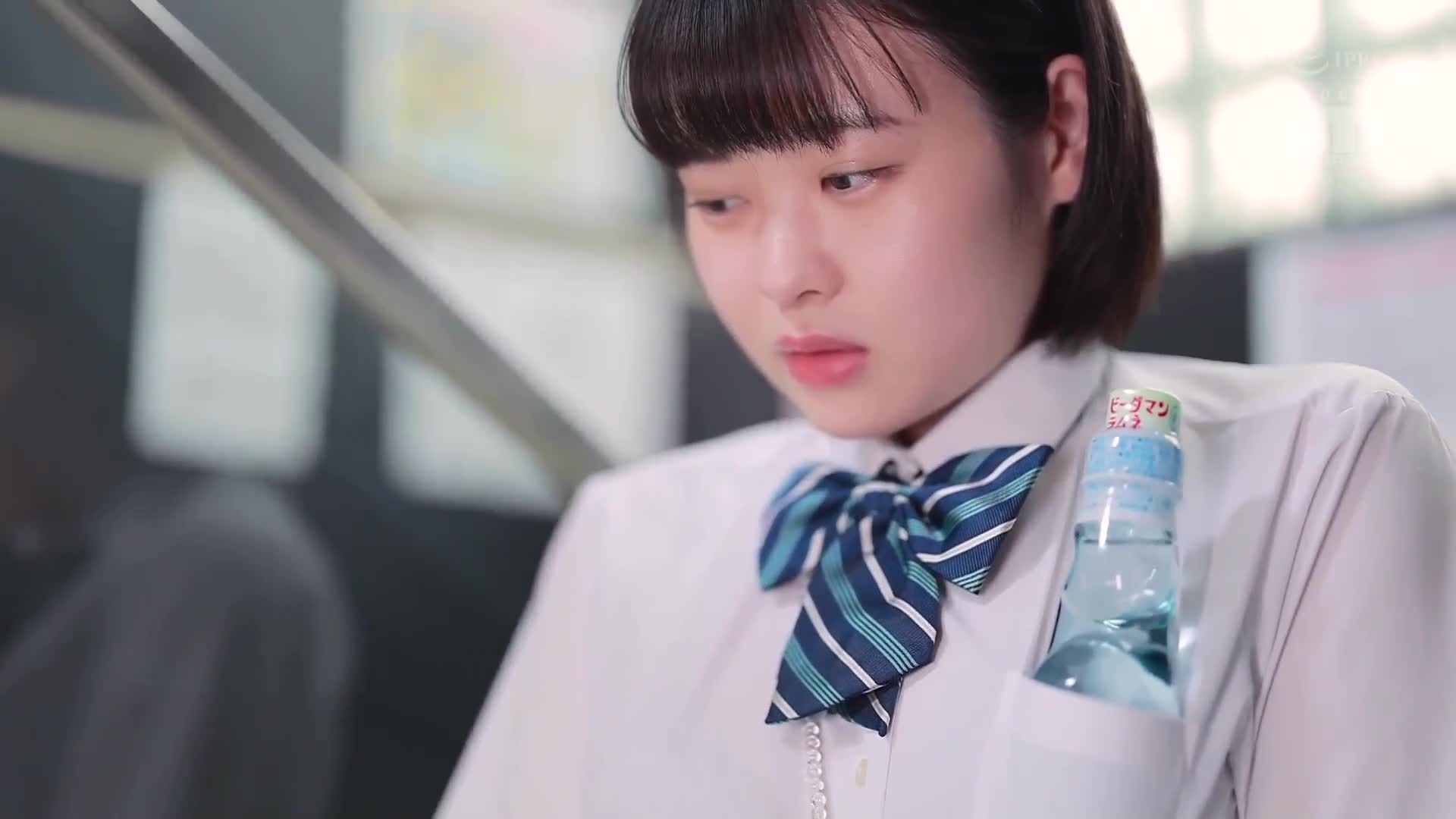 Does anyone want to have sex with Sakura, a girl in uniform, secretly holding back her voice at school? - AV大平台-Chinese Subtitles, Adult Films, AV, China, Online Streaming