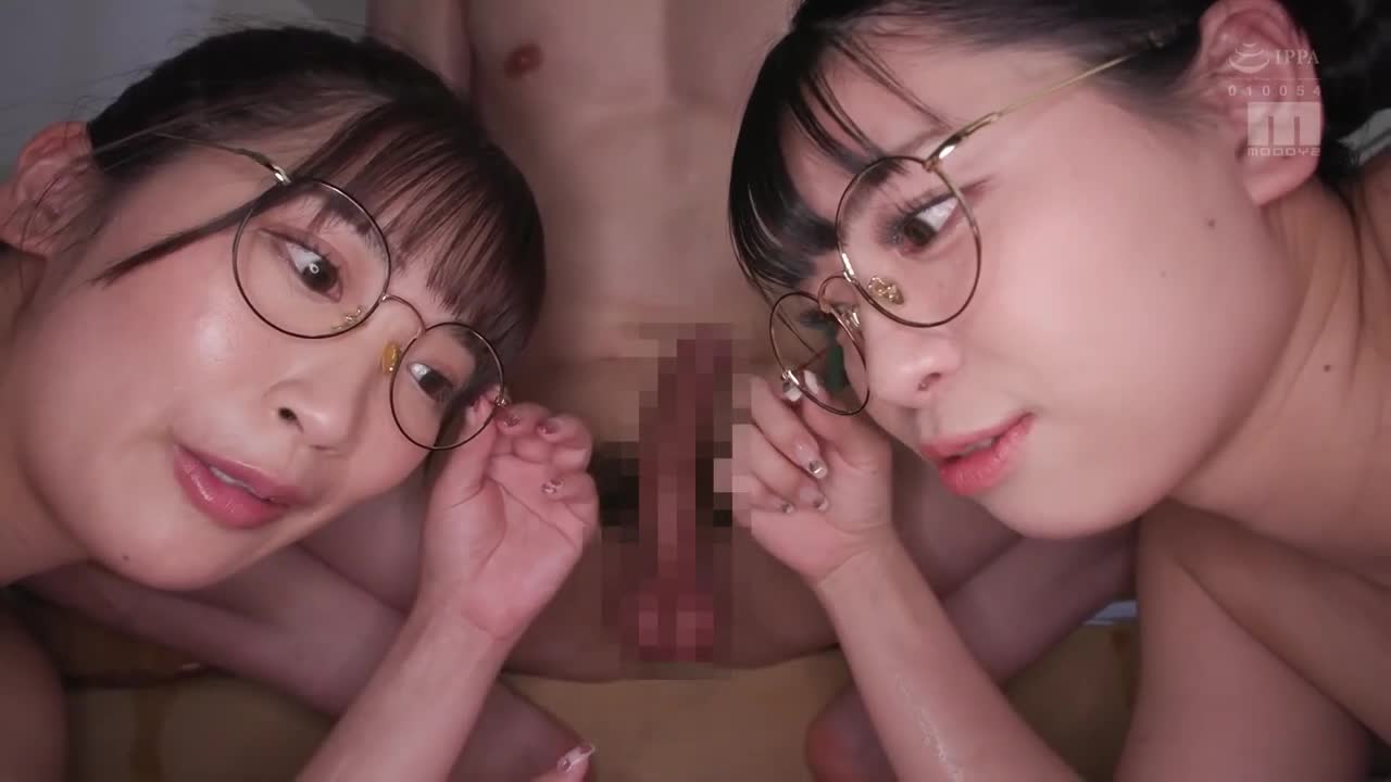 During the school trip, I invited a girl with big breasts in earth-flavored glasses to enter the bathroom. As a result, she was so wet that she was rubbed until her breasts exploded, and finally she a... - AV大平台-Chinese Subtitles, Adult Films, AV, China, Online Streaming