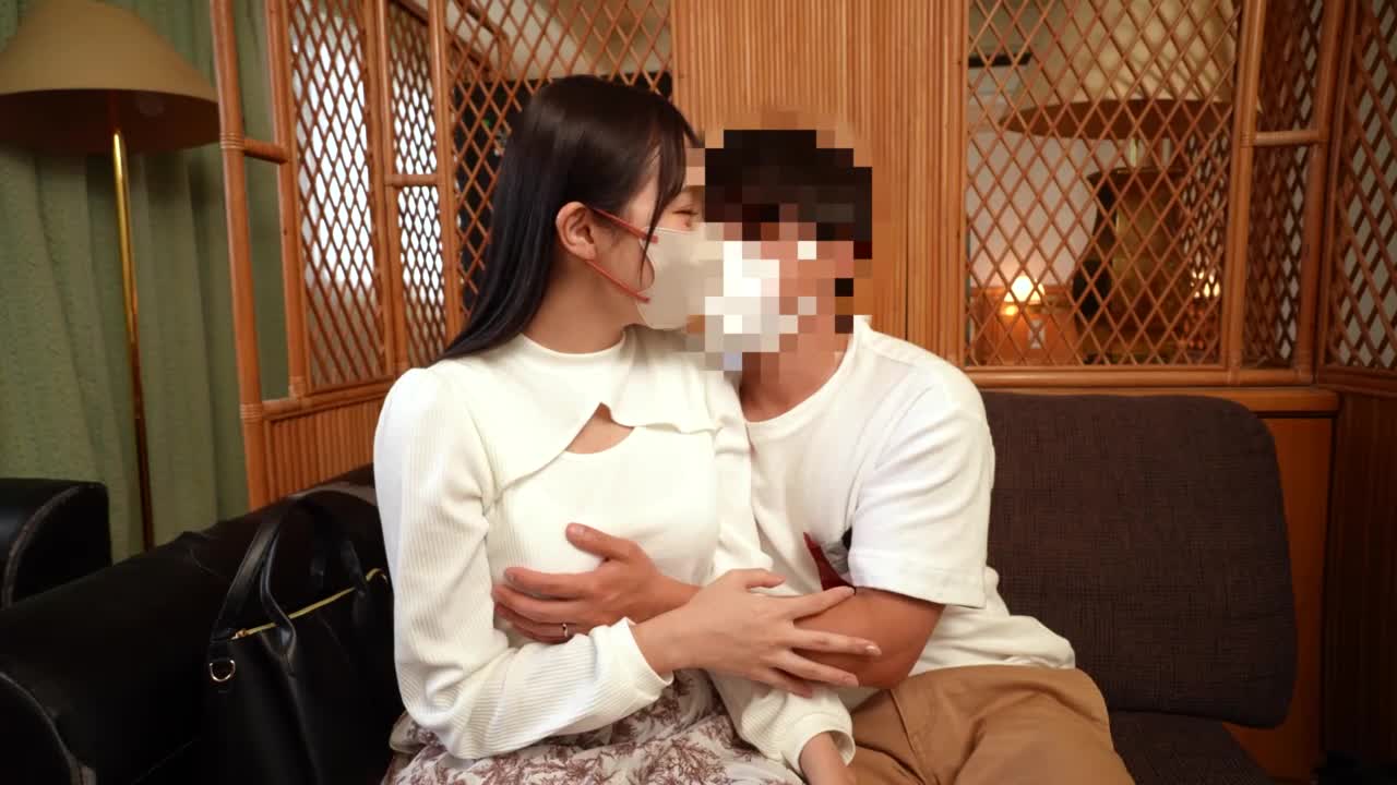 [Private Photography of Amateur Couples] Chika, a 27-year-old married woman with big breasts, photographed a married couple with beautiful breasts who love sex and are proud of their slutty wives. ] - AV大平台-Chinese Subtitles, Adult Films, AV, China, Online Streaming