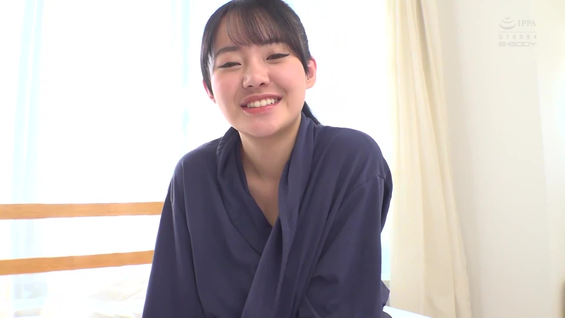 The street sales girl (probably G cup) who caused a small stir due to her cuteness secretly appeared on the AV stage──Aiura Hikaru - AV大平台-Chinese Subtitles, Adult Films, AV, China, Online Streaming