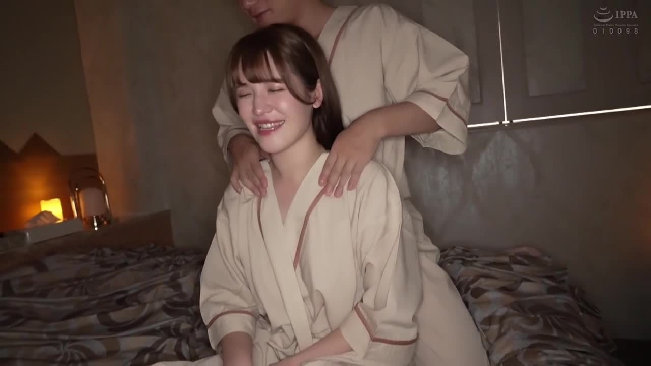 Private boob pub. Her shop suddenly closed. A girl who was short on money contacted me and said she wanted to meet up with her... Ema Chizuru had sex with her breasts and creampie without telling the... - AV大平台-Chinese Subtitles, Adult Films, AV, China, Online Streaming