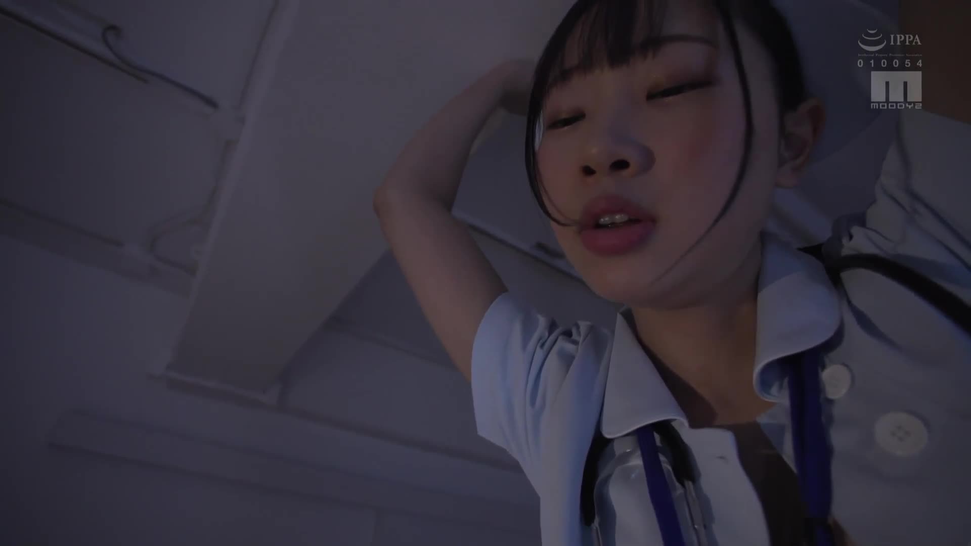 A long-haired nurse with a childish face seduces a married patient with a big dick. She spends 24 hours in the incest ward and snatches sperm 19 times. Tome Kanata - AV大平台-Chinese Subtitles, Adult Films, AV, China, Online Streaming