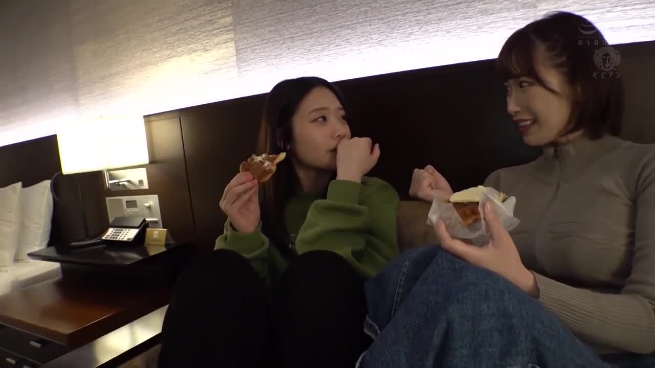 Lesbian Record: No need for extraneous stuff, just want to focus on being intertwined with the girl in front of you. Futaba Ema, Misono and Hana - AV大平台-Chinese Subtitles, Adult Films, AV, China, Online Streaming