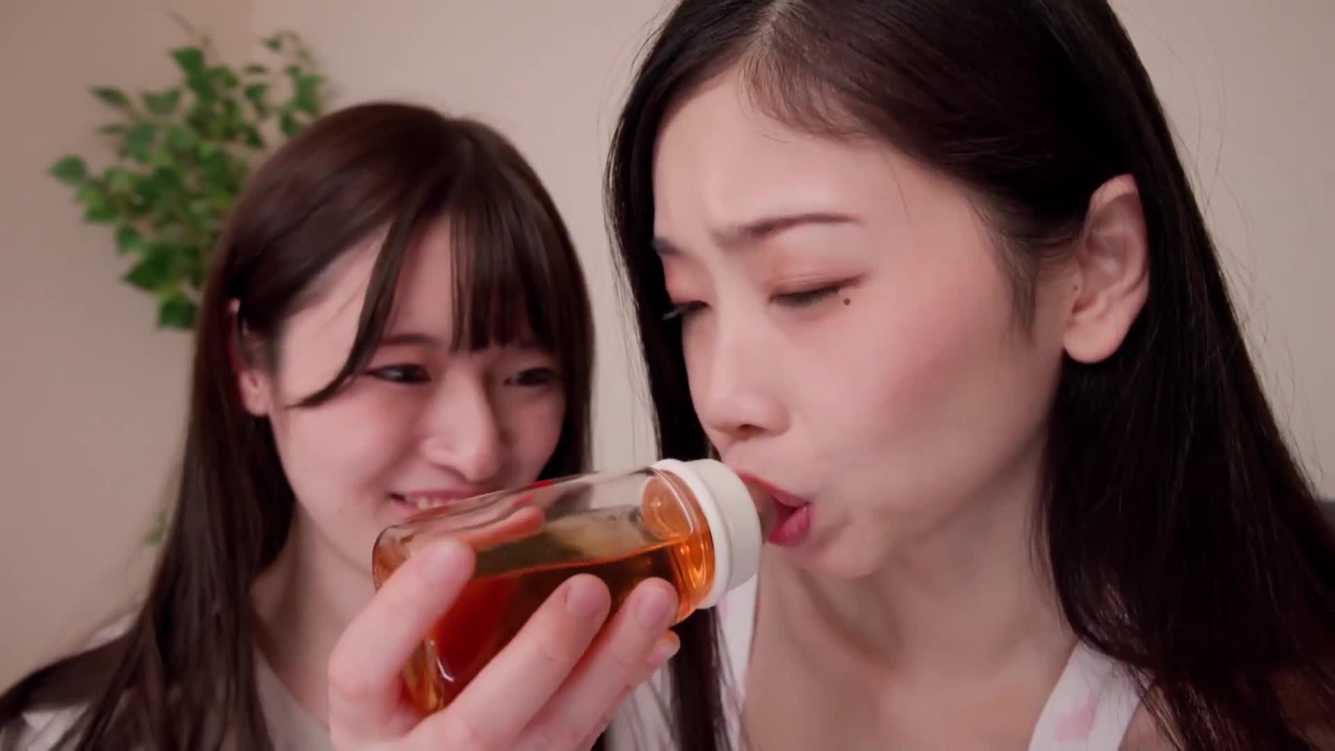 Lesbian Affair During Pregnancy for Expectant Moms - Sticky Parenting Course with Young Senior Moms - AV大平台-Chinese Subtitles, Adult Films, AV, China, Online Streaming