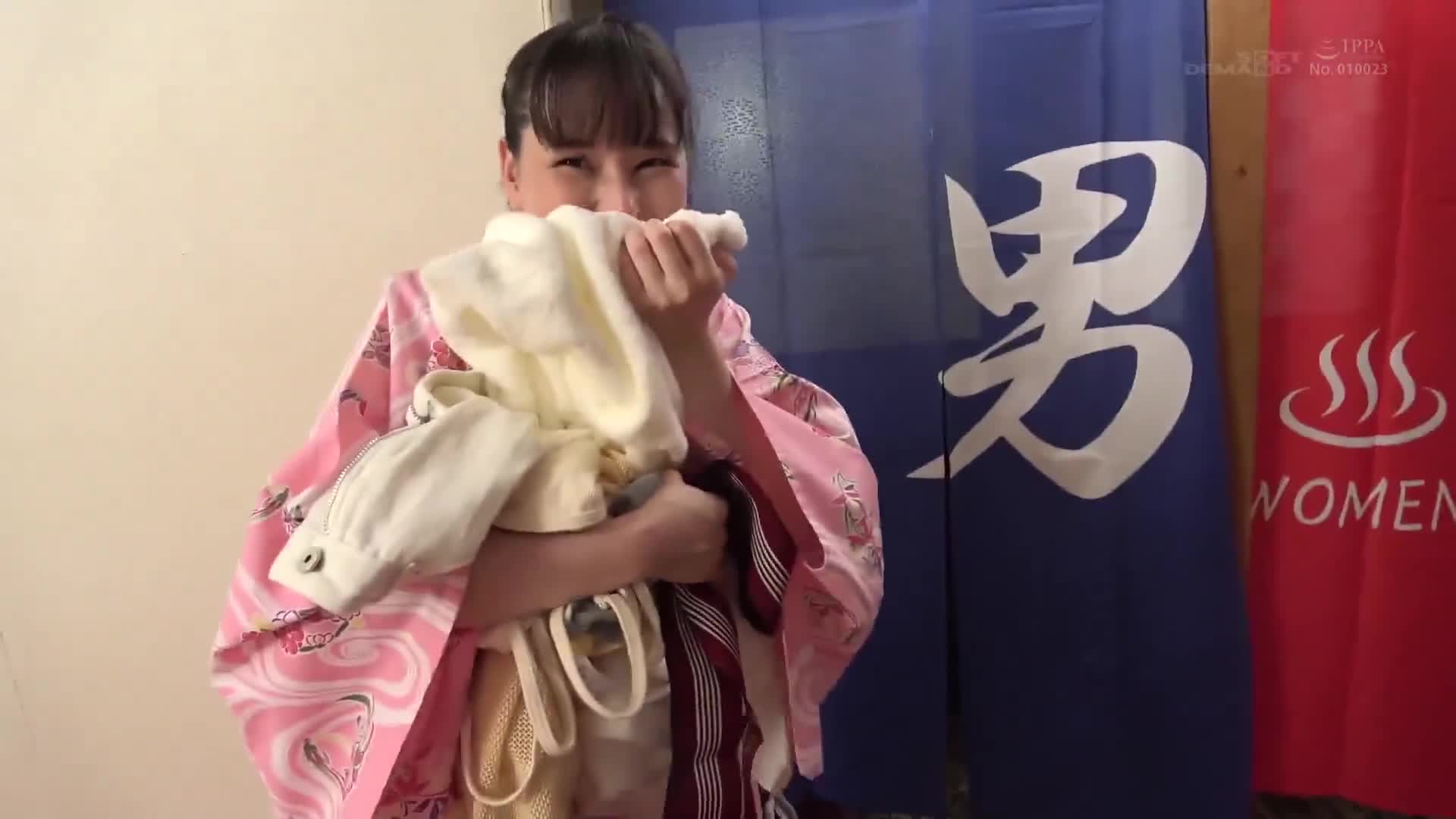 Do you want to go to a men&#039;s bath and then go to Shiobara Onsen with only a towel? 59 The beppin girl who was traveling normally just now is very slippery! Her breasts and muffled anus are covered in... - AV大平台-Chinese Subtitles, Adult Films, AV, China, Online Streaming