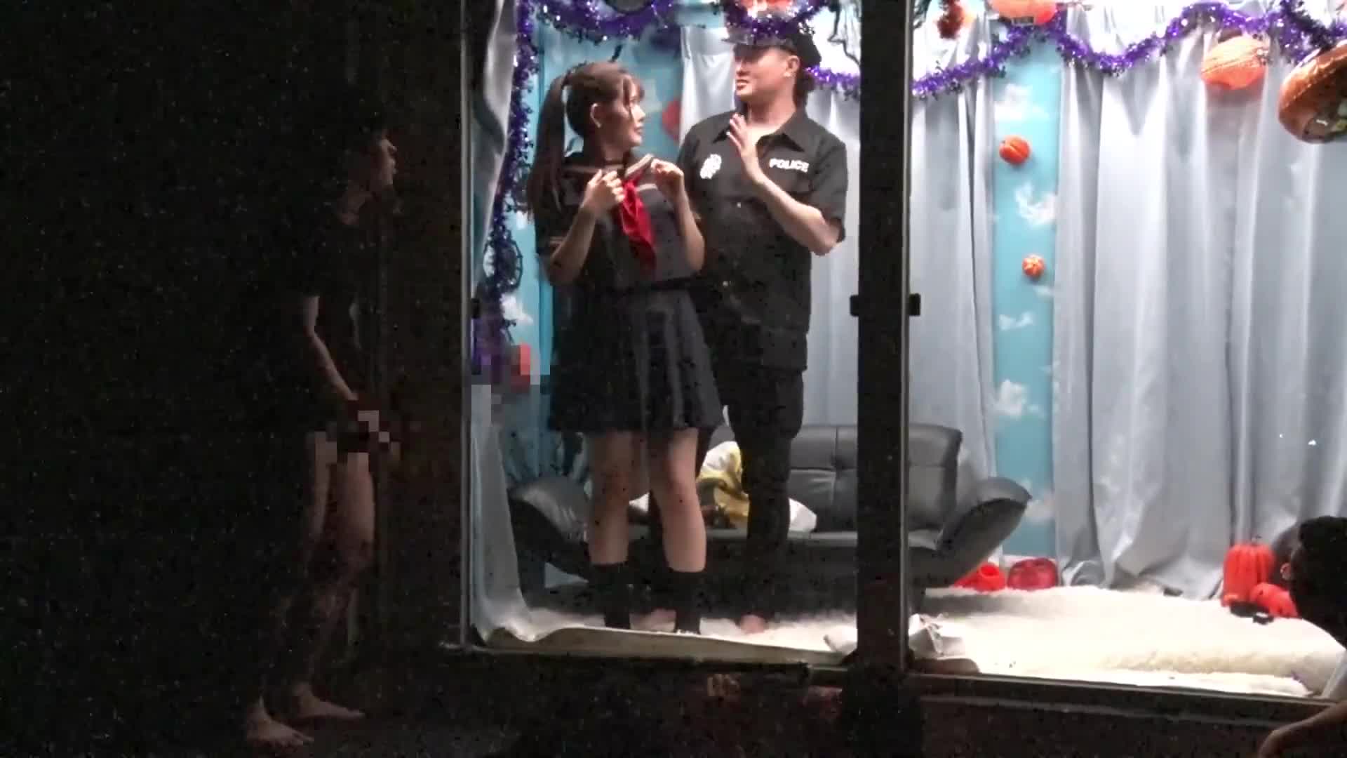 Counter Magic Mirror Shibuya Halloween Edition &quot;Don&#039;t you want to see the SEX scene of Cosplay girl Sakura? I don&#039;t know that a large group of people are watching her, boldly showing off her super cli... - AV大平台-Chinese Subtitles, Adult Films, AV, China, Online Streaming