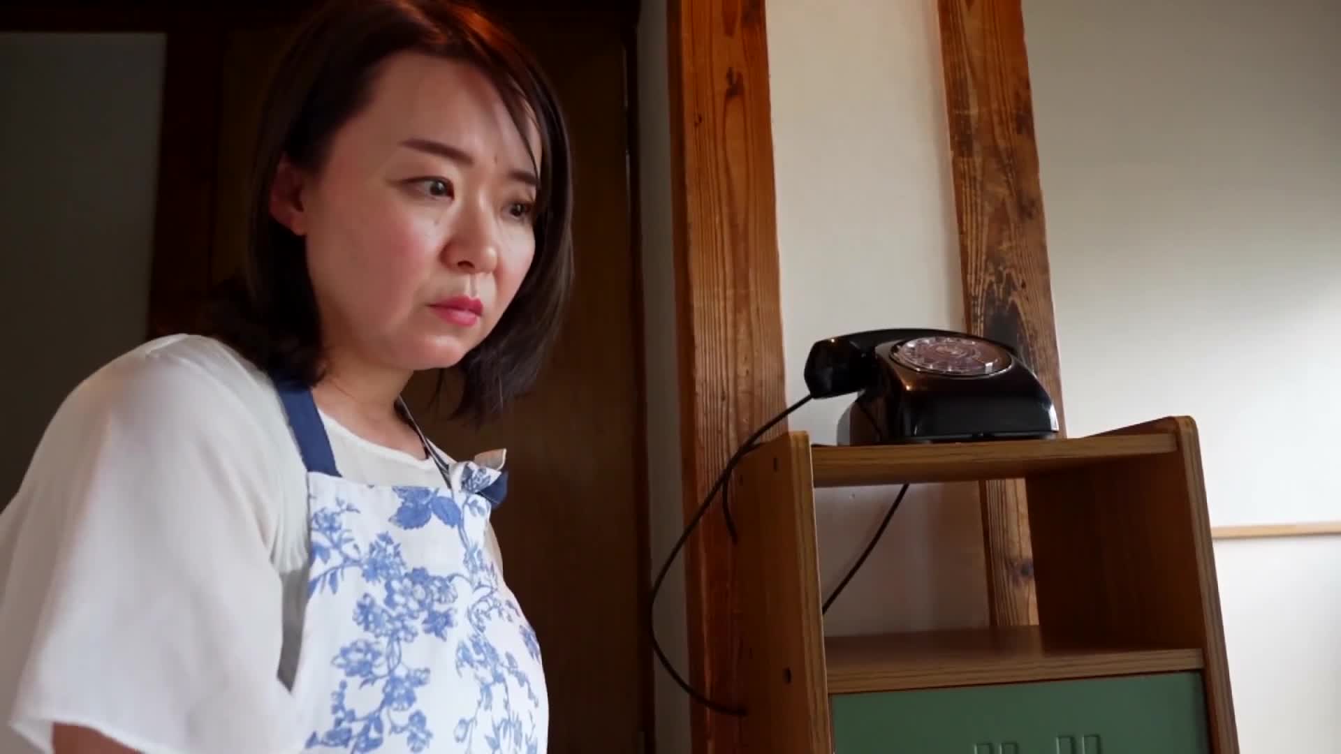 Dysfunctional family My husband continued to suck the breasts of his biological sister, who lived in the same house and had been living in seclusion for 20 years, confirming their dependence. Rieko Hi... - AV大平台-Chinese Subtitles, Adult Films, AV, China, Online Streaming