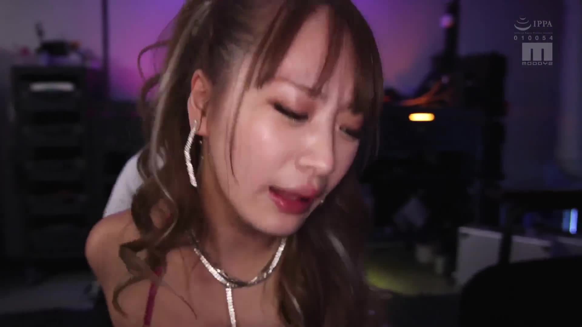 The birth of a new girl star in the Reiwa era! ! Hakata&#039;s No. 1 little devil girl fell in love with the club and male genitals. She met him in the club → made her AV debut because of excitement. Ayana... - AV大平台-Chinese Subtitles, Adult Films, AV, China, Online Streaming