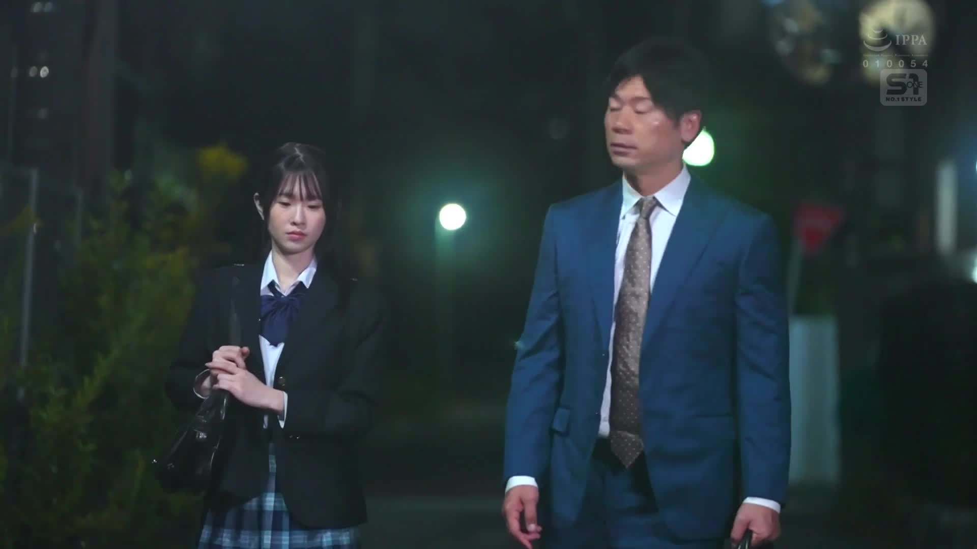 I wanted to get my beloved adult teacher excited as a teenager...I looked up in a school swimsuit. Then I got an erection and wanted to put it in so I swayed my hips and swayed! Yatter Choroi Shirakami Sakika - AV大平台-Chinese Subtitles, Adult Films, AV, China, Online Streaming