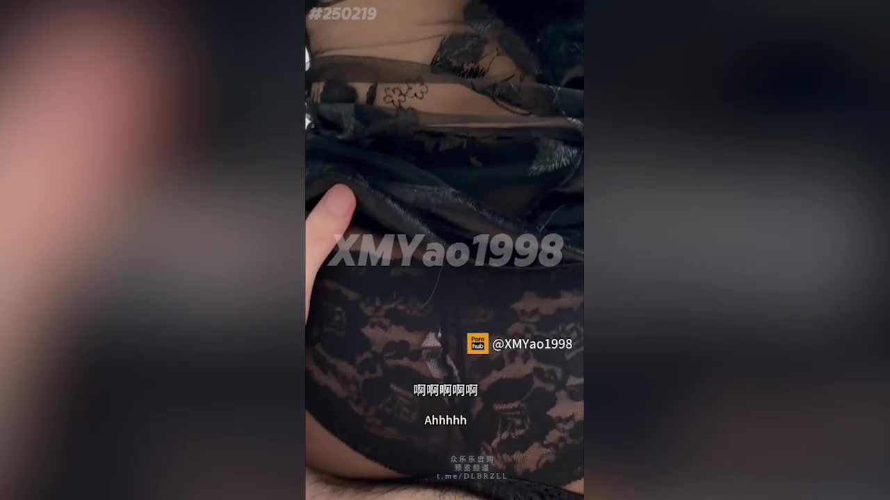 Balalamen Top Brand mature and charming sister, active oral sex, long and thick big cock swallowed in one bite! Deep gaze in the eyes, coupled with gentle licking! Semen! Exploded at this moment! Shot on the perfect face! - AV大平台-Chinese Subtitles, Adult Films, AV, China, Online Streaming