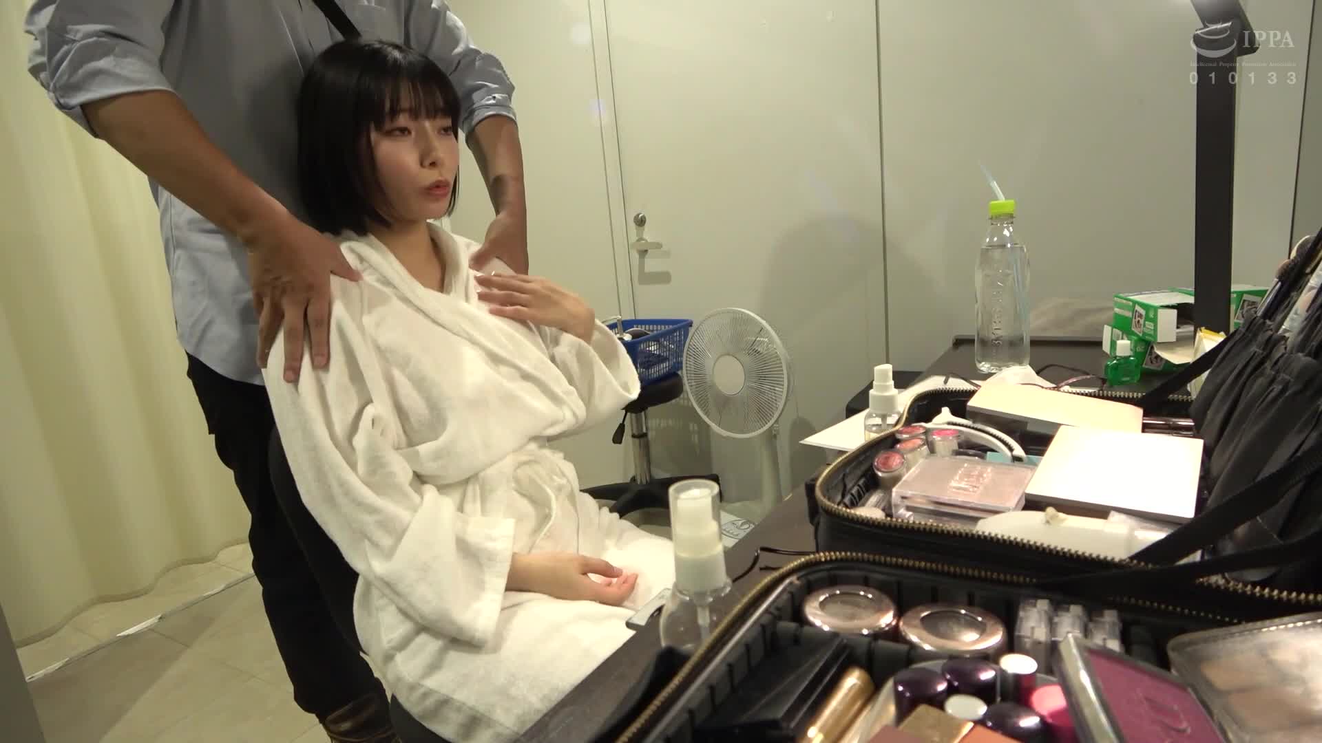 The problem with male makeup making him give a blowjob - AV大平台-Chinese Subtitles, Adult Films, AV, China, Online Streaming