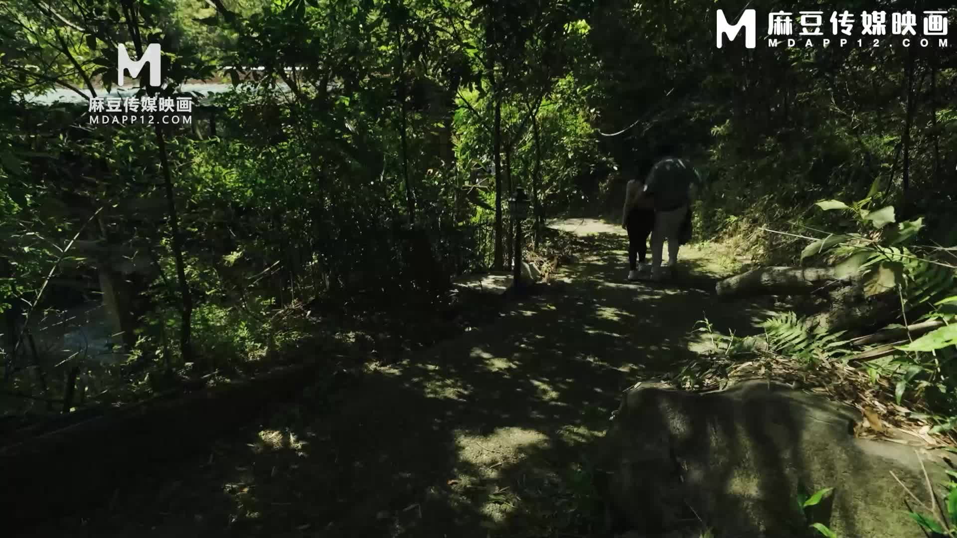 父親節的淫亂4P登頂 野外中出母女丼 夏晴子 圓圓 - AV大平台 - 中文字幕，成人影片，AV，國產，線上看