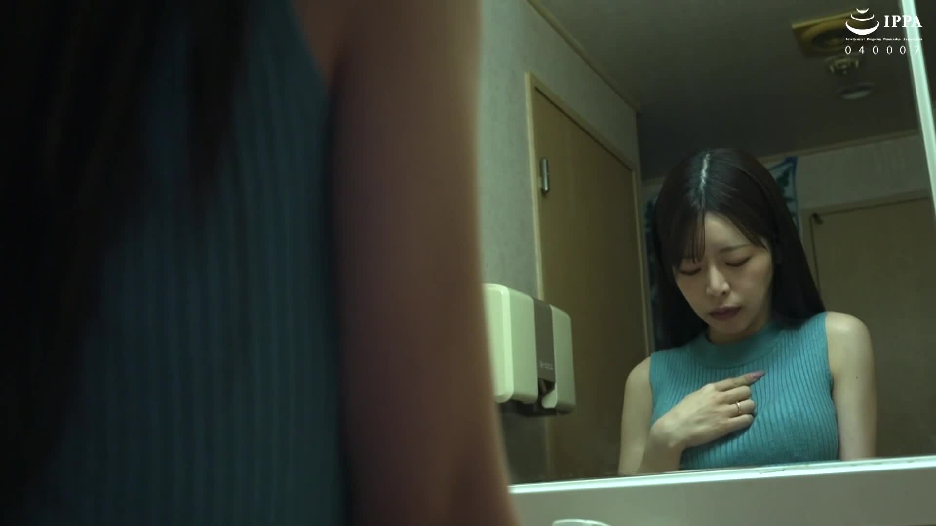 巨乳花嫁 結婚式前夜NTR 昔日惡霸的誘惑，她被說服後偷偷享受著被種植連續射精的性愛，而這一切都在未婚夫的背後進行。逢坂希穗 - AV大平台 - 中文字幕，成人影片，AV，國產，線上看