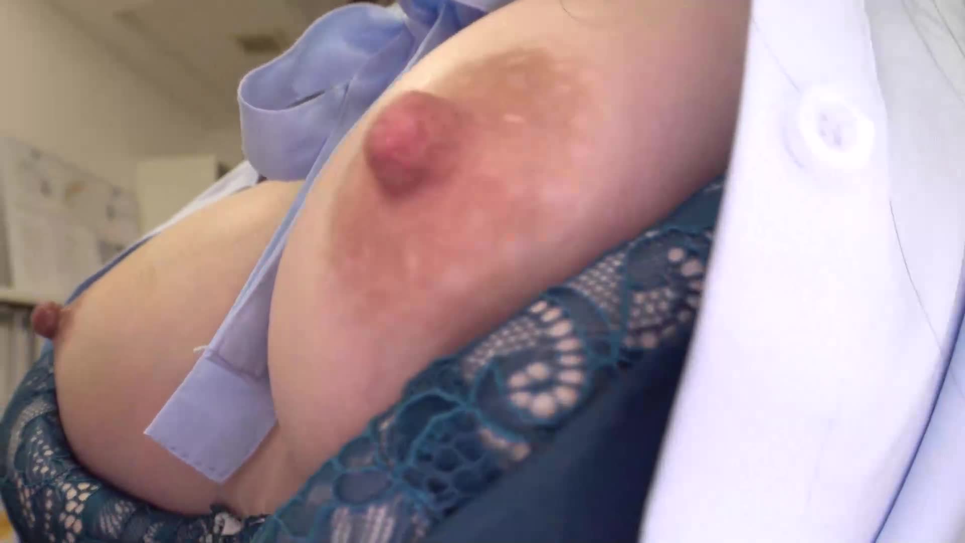 [VIP會員點播]比起她的口交更舒服吧？&quot;在加班時，在辦公室裡和美麗的已婚女上司挑逗下無法忍耐的成熟吸吮技術，射精後還是持續被深深吞嚥13次。 森日向子 - AV大平台 - 中文字幕，成人影片，AV，國產，線上看