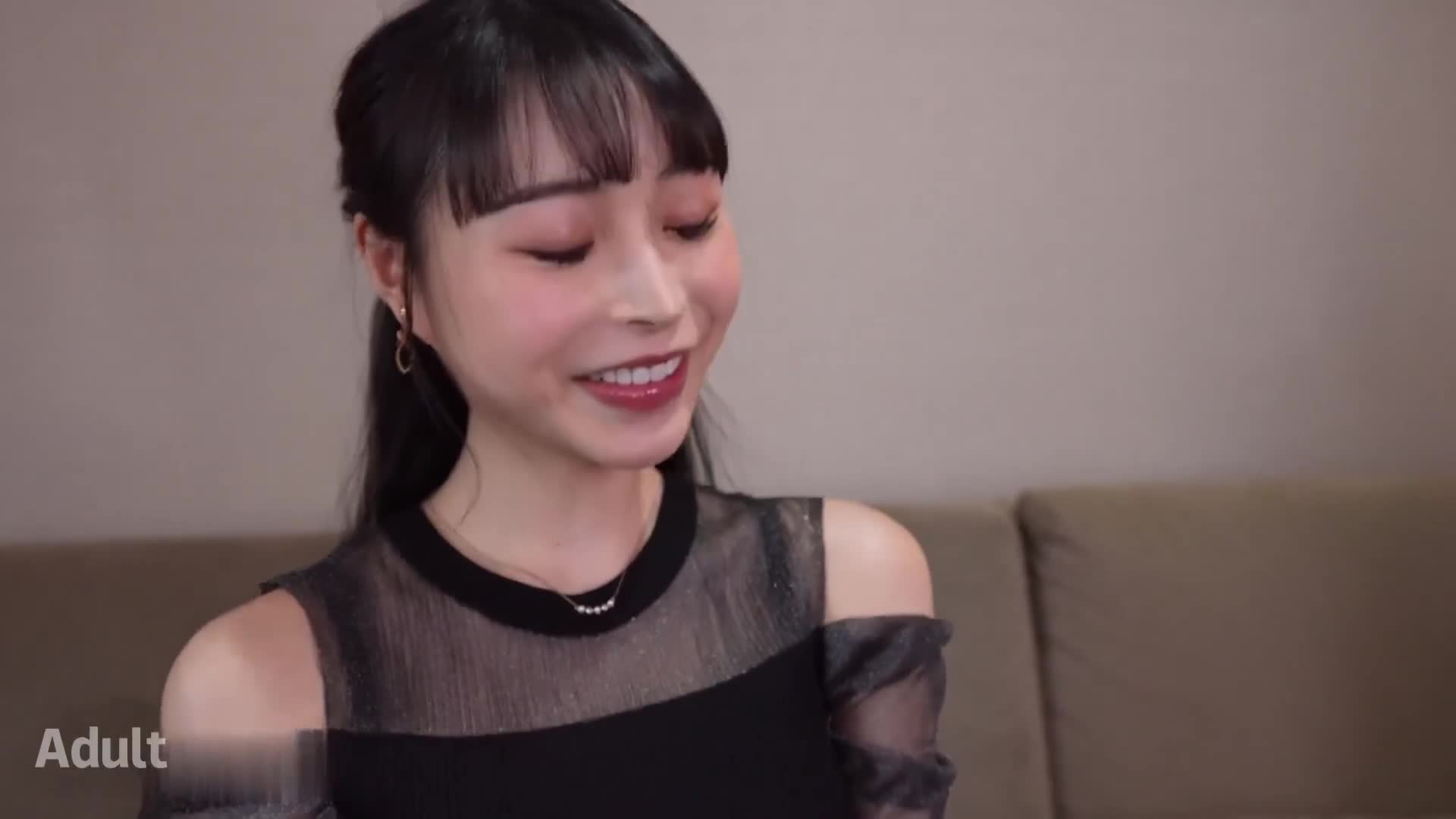 [Fair-skinned, slender, beautiful busty wife] [Spinning up, climax x immoral creampie] [Adult immoral lingerie sex] A fair-skinned, slender, beautiful busty wife appears! ! ! She has a super sensitive constitution that makes her climax with her nipples and soles and faints! ! ? ? She cums over and o... - AV大平台-Chinese Subtitles, Adult Films, AV, China, Online Streaming