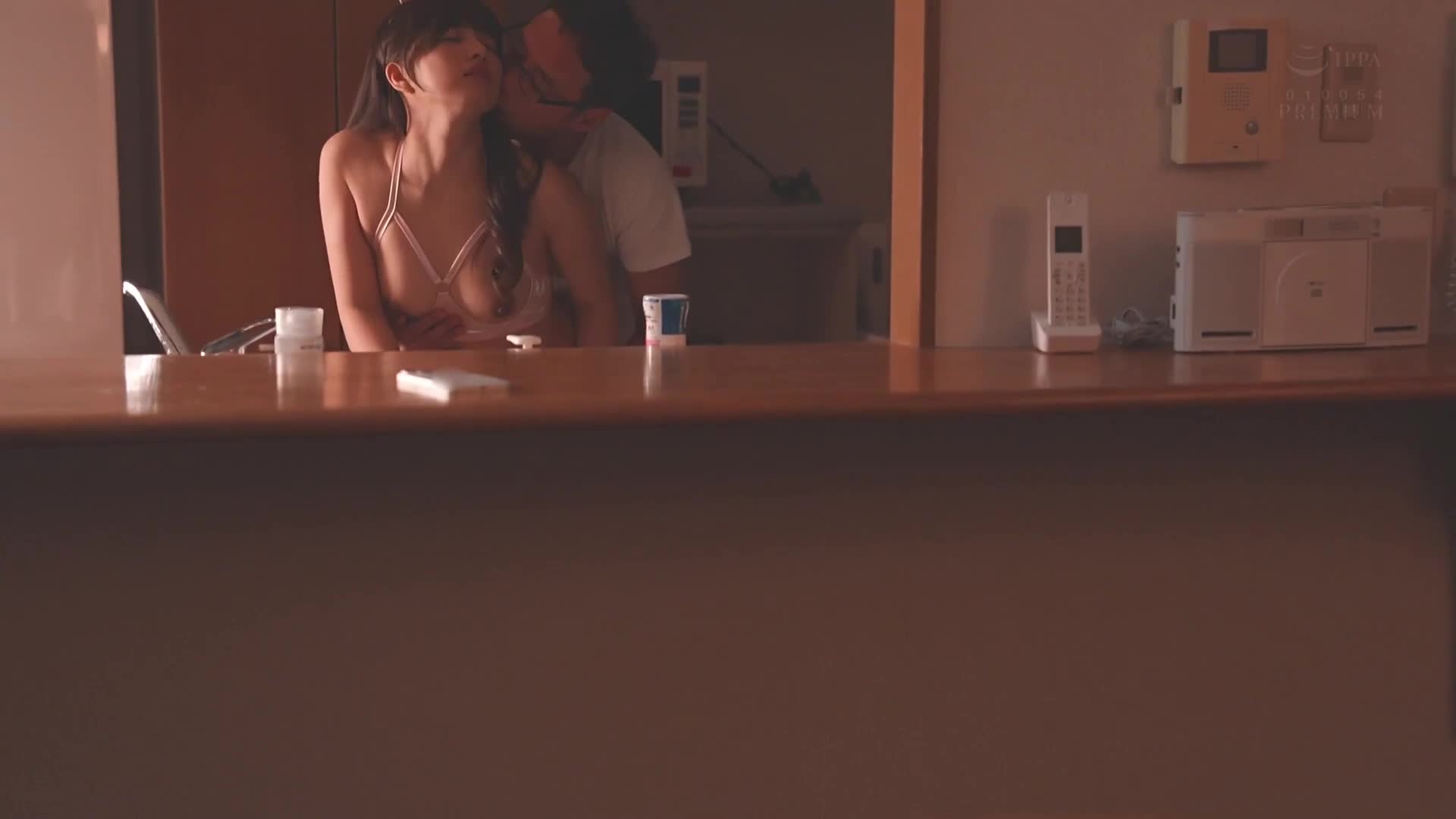 Father-in-law&#039;s Reverse Bunny Wife The sex industry I secretly worked in before marriage was discovered...I was forced to serve her with creampie at his command. Akari Neo - AV大平台-Chinese Subtitles, Adult Films, AV, China, Online Streaming