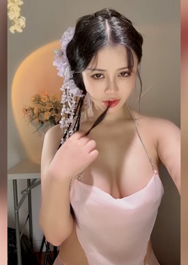 GC-1883A beautiful, elegant lady in a traditional Chinese style, wearing a see-through bellyband, stockings, and high heels, her feet are covered in lotion, her white, tender breasts. - AV大平台-Chinese Subtitles, Adult Films, AV, China, Online Streaming