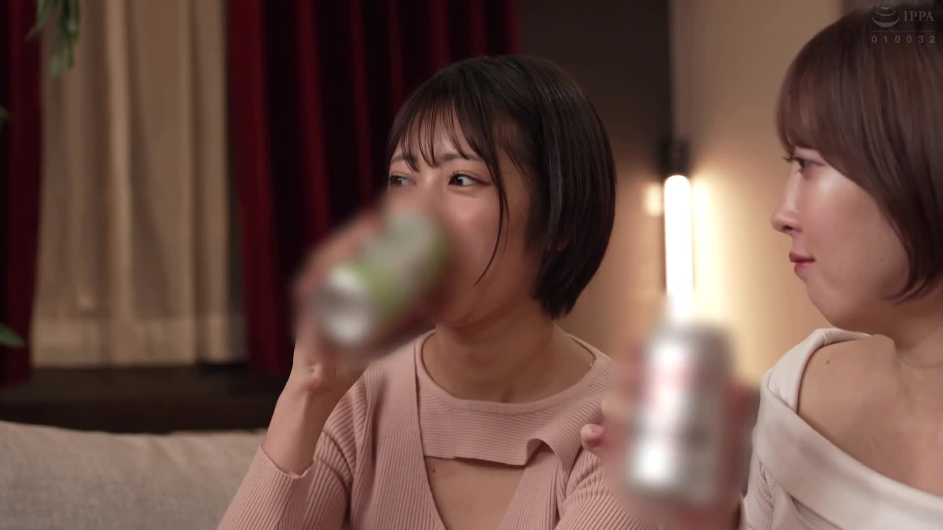 幾乎不會失敗！？與三名女大學生高機率進行色情活動，幾乎是勝利確定！王者遊戲！！一名男生和三名巨乳女大學生編以及兩名男生和三名超性感女大學生編同時收錄！ - AV大平台 - 中文字幕，成人影片，AV，國產，線上看