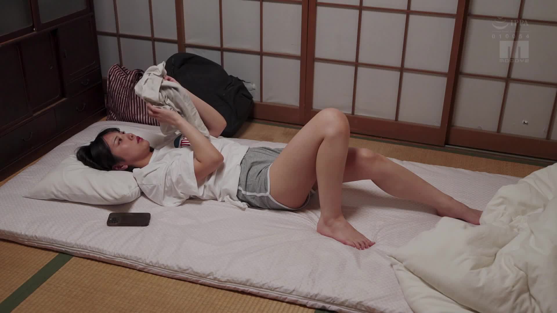She started working as a female manager, but her uterus was completely crushed by the big body press of a sweat-covered rugby player. Shiori Kuraki at a summer training camp. - AV大平台-Chinese Subtitles, Adult Films, AV, China, Online Streaming