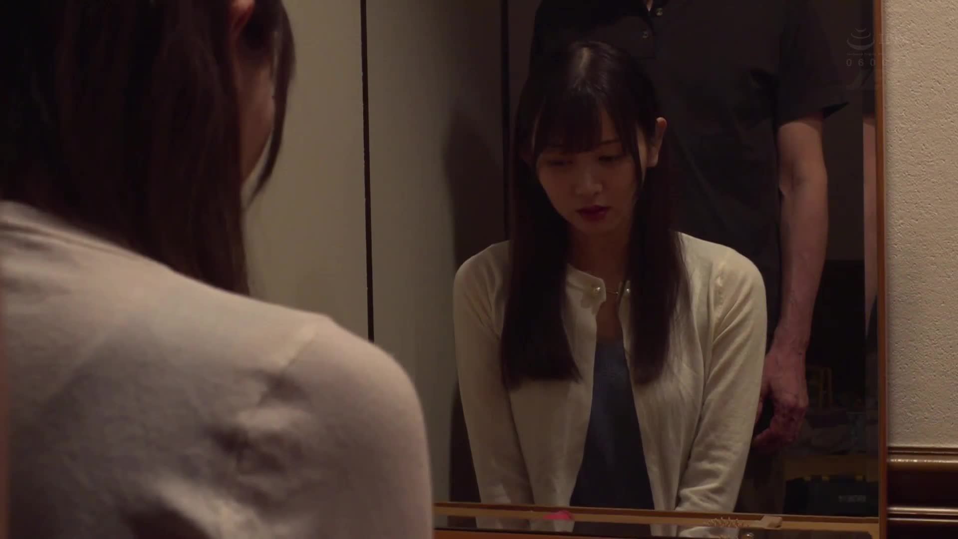 A beautiful married woman with a low waist who is forced to leave her home while it is being auctioned is forced to have a financier's huge dick pounded into her mouth. Shizukawa - AV大平台-Chinese Subtitles, Adult Films, AV, China, Online Streaming