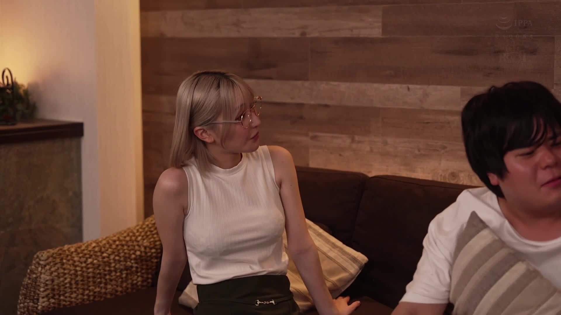 The night I shared a room with my perfect female boss. I'm fascinated by the perverted gap that awakens when I get drunk, and the still tongue technique. Sarina Momunaga - AV大平台-Chinese Subtitles, Adult Films, AV, China, Online Streaming