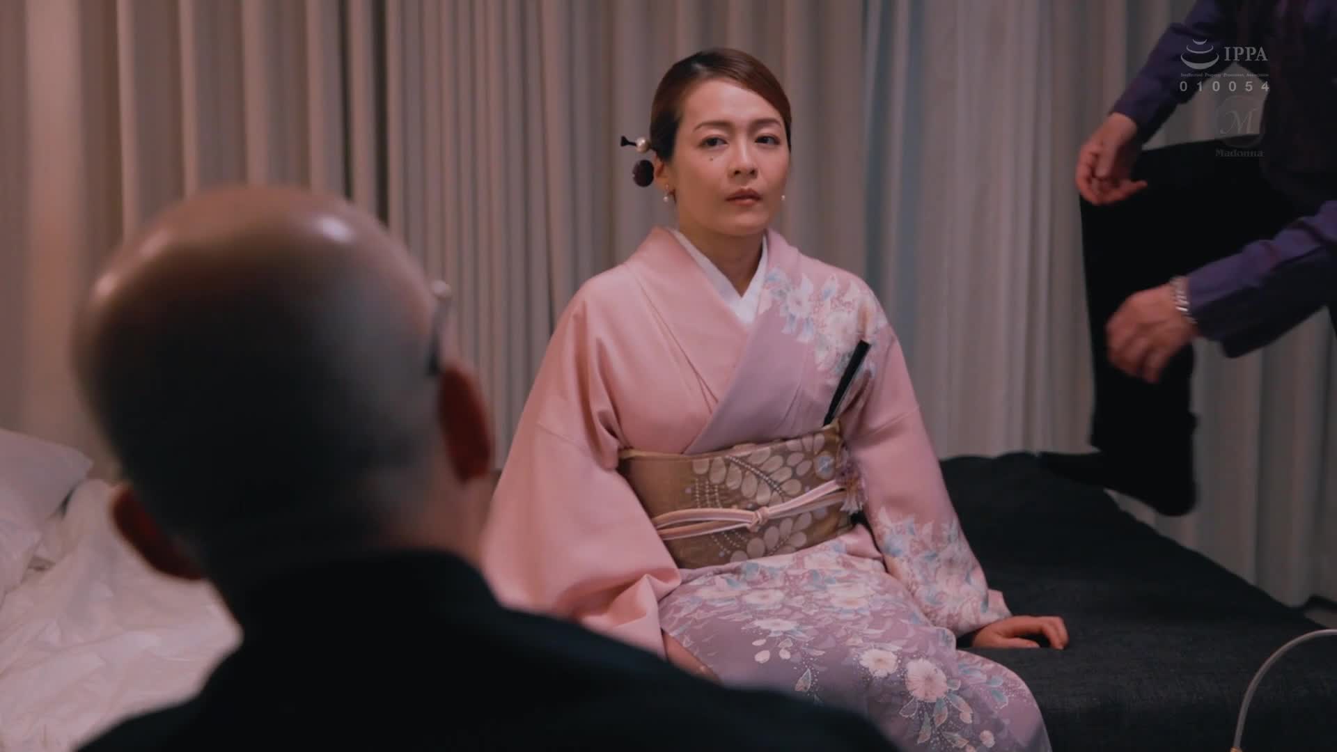 [AI Decoding Version]A married woman at a high class club, covered in the sweat and body fluids of fat customers, sells creampie pillows after closing. Fuji plane - AV大平台-Chinese Subtitles, Adult Films, AV, China, Online Streaming