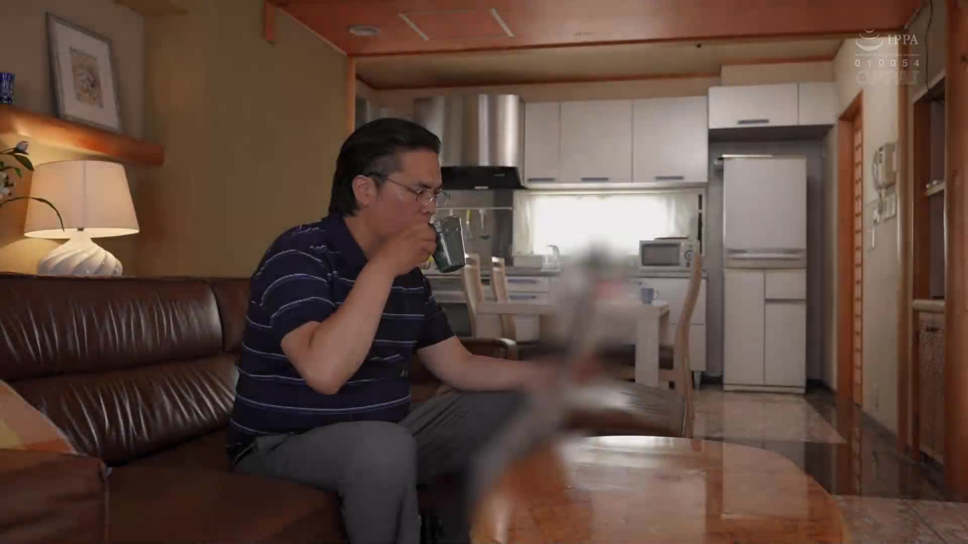 [AI Decoding Version]I've been married to my wife for 10 years. During the three days my wife went home, I trained my big-breasted stepchild for 10 years to make her understand. Marina Yakuno - AV大平台-Chinese Subtitles, Adult Films, AV, China, Online Streaming