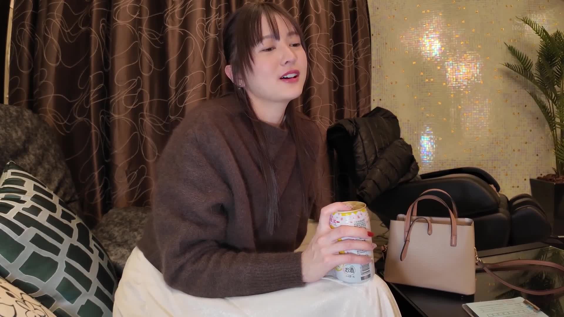 公司里的高傲女性：会计部的幸村泉希邀请我进行会议，最后竟带我去了情人旅馆...她毫不保留地为我口交，于是我们一直进行多次口爆和内射。 - AV大平台-中文字幕,成人影片,AV,国产,线上看
